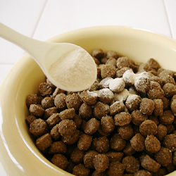 グリーンザイムはフードにふりかけるだけ